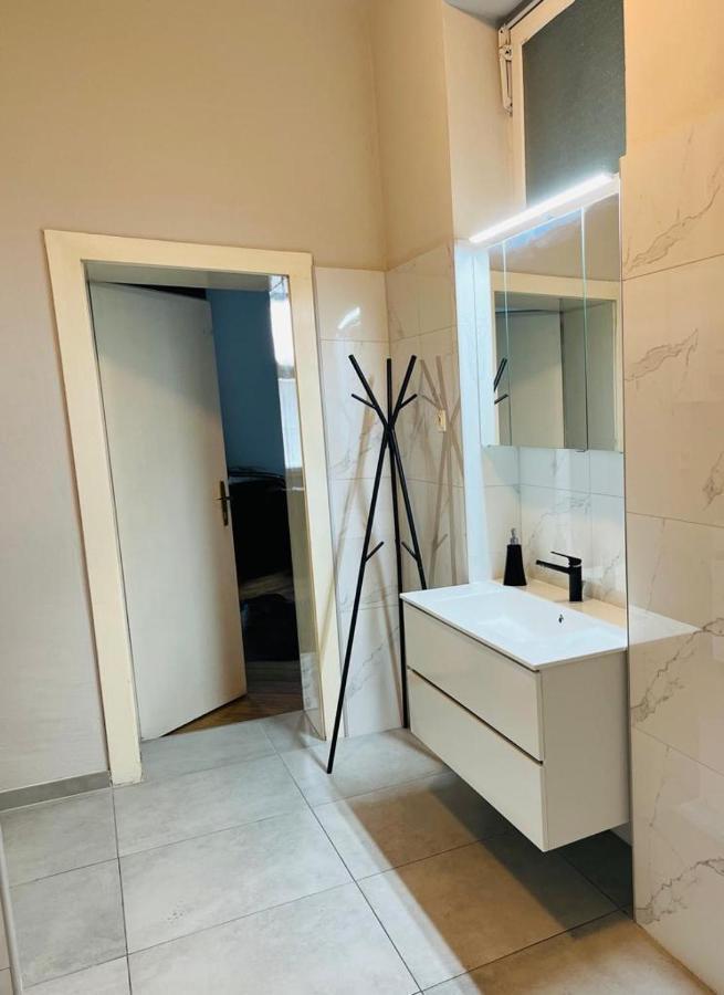 Beautiful City Centre Apartment فيينا المظهر الخارجي الصورة