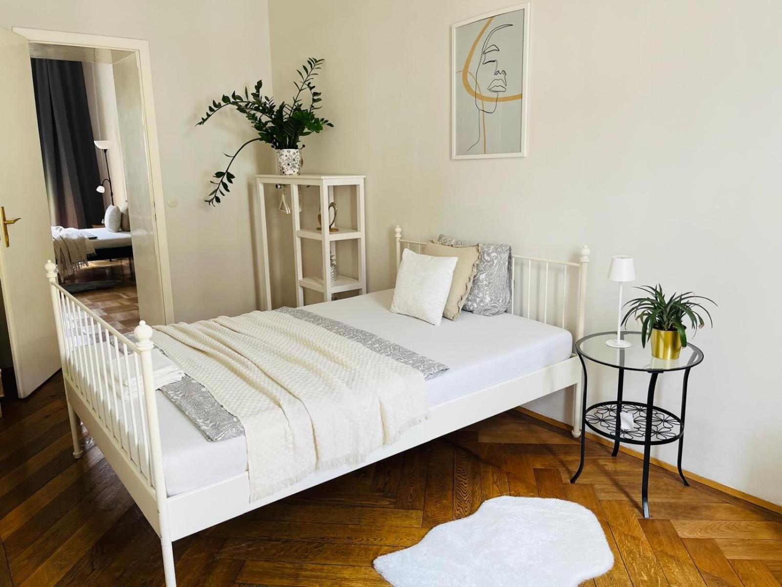 Beautiful City Centre Apartment فيينا المظهر الخارجي الصورة